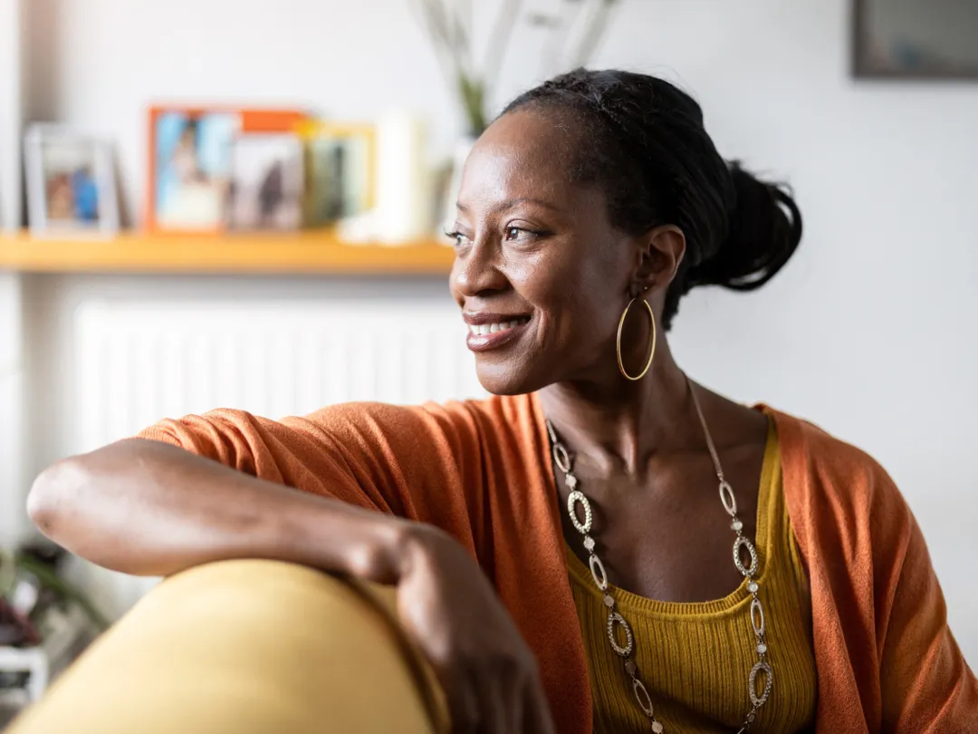 Oogkliniek Zeeland - Homepage banner - vrouw kijkend naar links